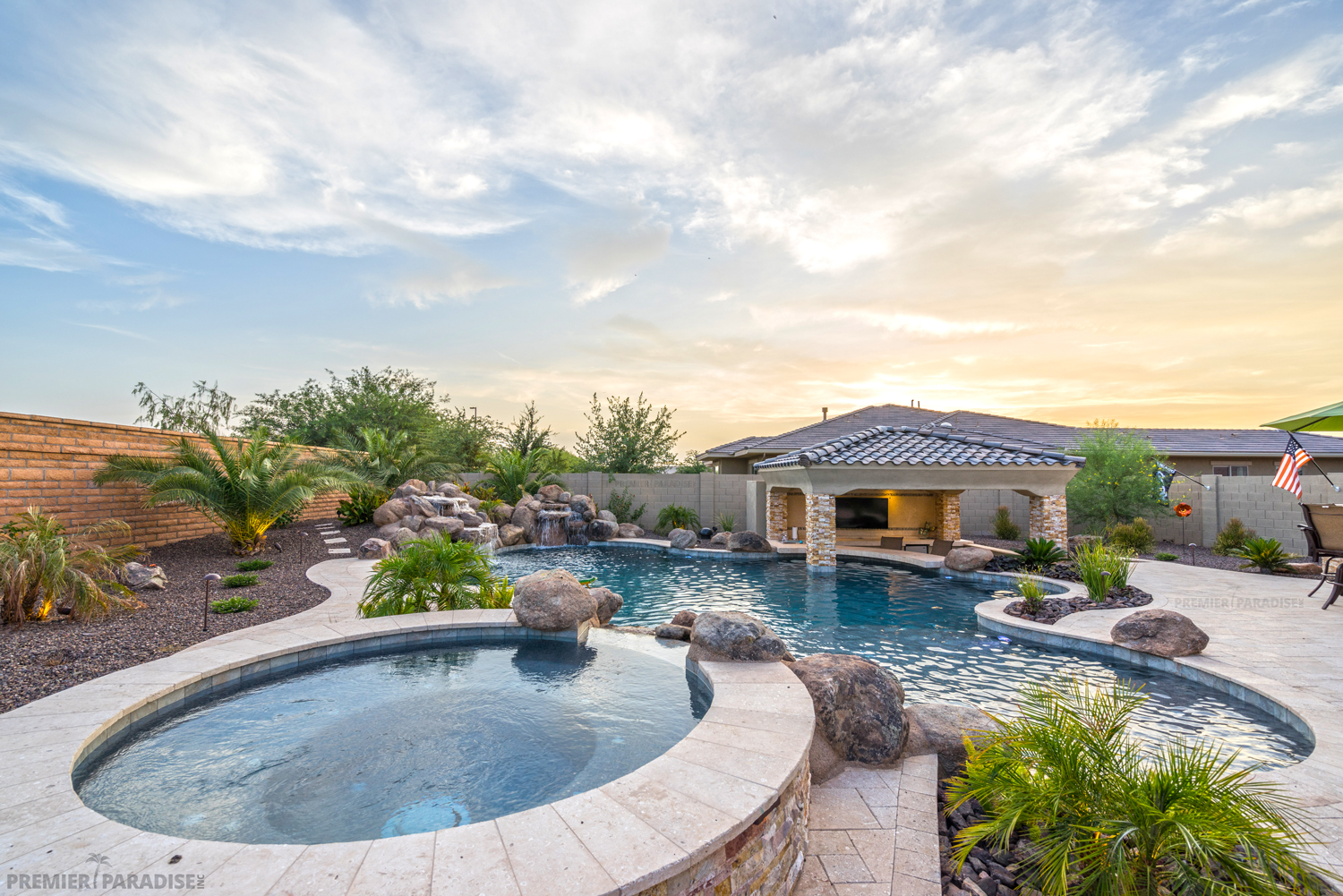Modern Plunge Pool with Fire Feature — Paradise Valley